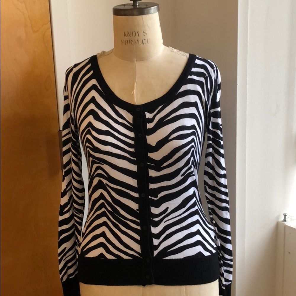 Zebra print cardigan !